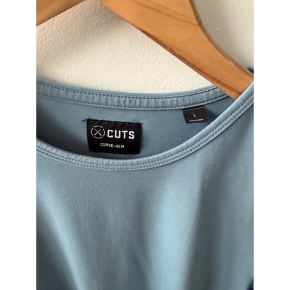 Cuts AO curved hem long sleeve men's size large - Picture 4 of 5